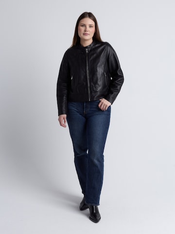 Maze Jacke in Schwarz