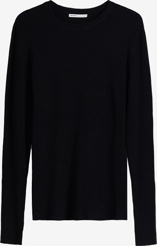 Bershka Sweater in Black: front