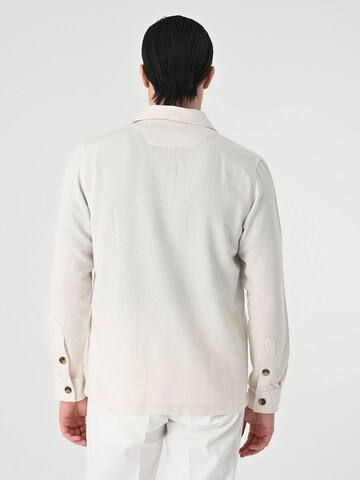 Coupe regular Chemise Antioch en blanc