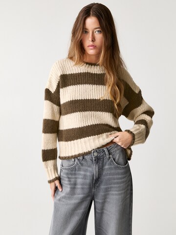 Pull-over Pull&Bear en beige : devant