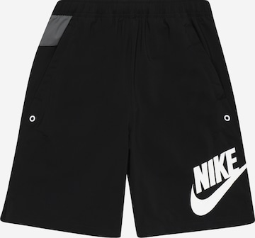 Nike Sportswear Regular Housut värissä musta: edessä