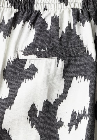 CECIL Regular Pants in Black