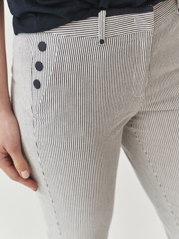 TATUUM Regular Hose 'SEROKI' in Grau