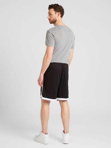 Pegador Regular Shorts in Schwarz