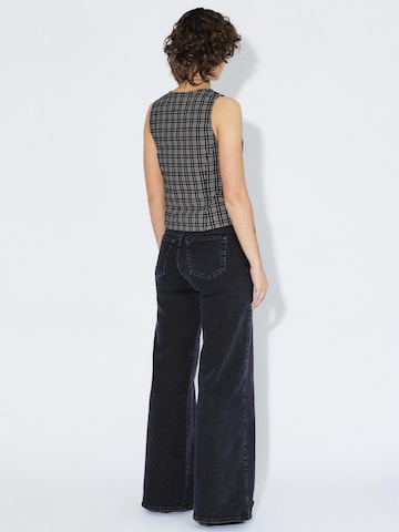 Dr. Denim Top 'Zola' in Black