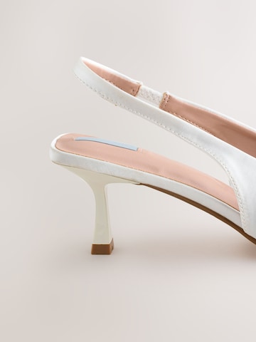 Next - Zapatos destalonado en blanco