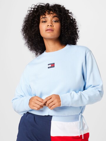 Tommy Jeans Curve كنزة رياضية بلون أزرق: الأمام