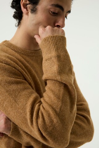 GARCIA Pullover in Braun
