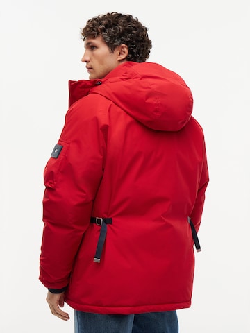 TOMMY HILFIGER Winter Parka in Red
