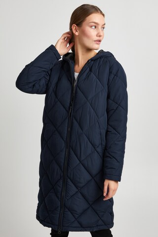 Oxmo Between-Seasons Coat 'Stanca' in Blue: front