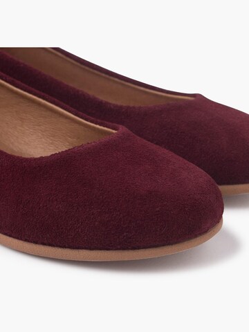 Pisamonas - Bailarina en rojo