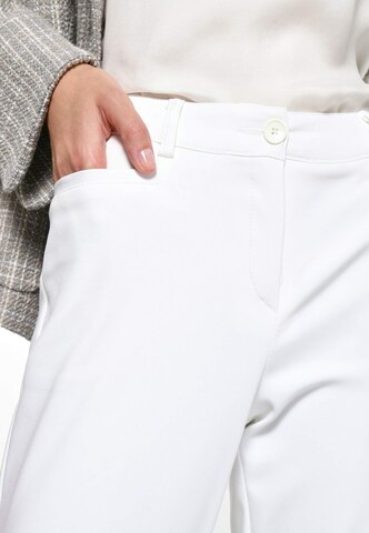 Regular Pantalon chino Fadenmeister Berlin en blanc