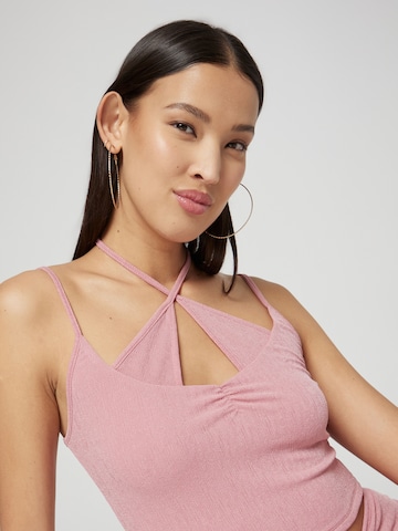 Top 'Freya' di millane in rosa