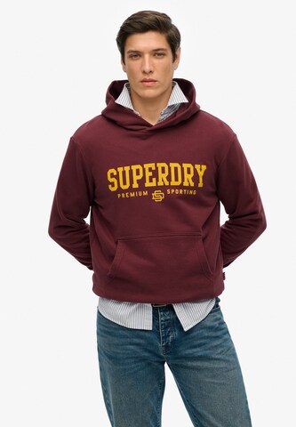 Sweat-shirt 'Core' Superdry en rouge : devant