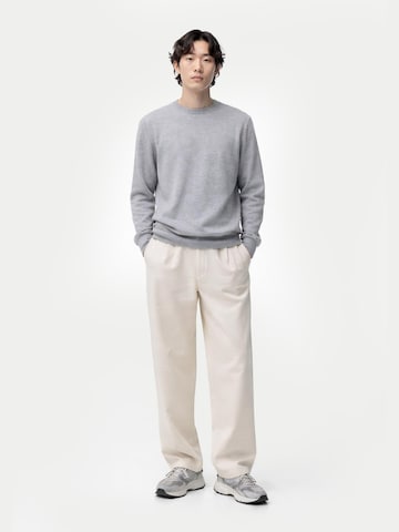 GOBI Cashmere Sweater in Grey