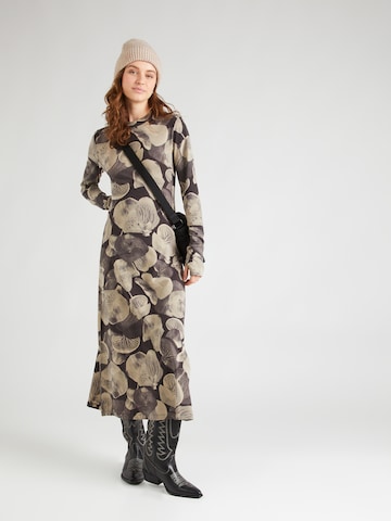 Robe 'AZU NATURE' ARMEDANGELS en beige