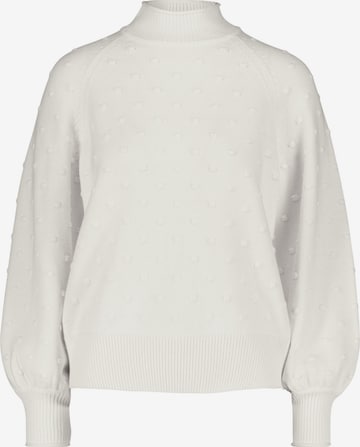 zero Sweater in White: front