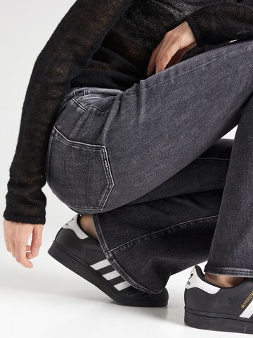 G-STAR Flared Jeans i grå