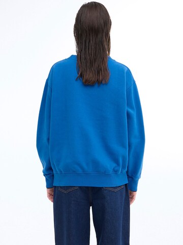 Ball Sweatshirt 'Simona' in Blue