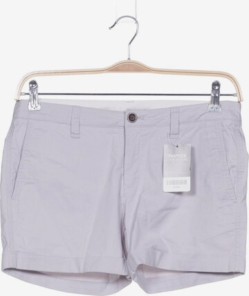 PEAK PERFORMANCE Shorts in M in Grey: front