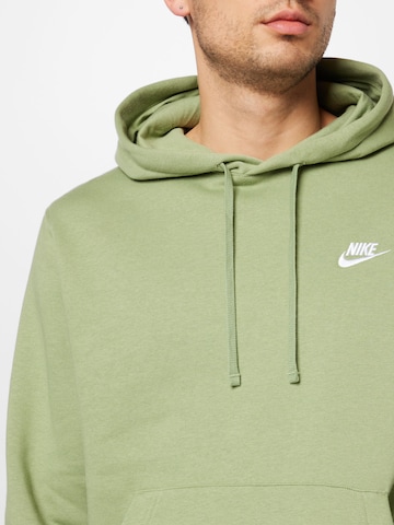 Regular fit Felpa 'Club Fleece' di Nike Sportswear in verde