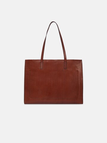 The Bridge Shopper in Bruin