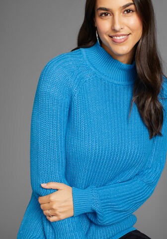LAURA SCOTT Sweater in Blue