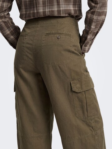 Loosefit Pantaloni cargo 'TOVIA' di ONLY in verde
