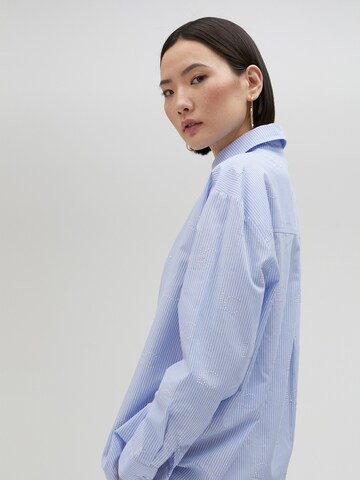 Camicia da donna di Lola Casademunt in blu