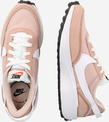 Nike Sportswear Sneakers laag 'WAFFLE DEBUT' in Roze