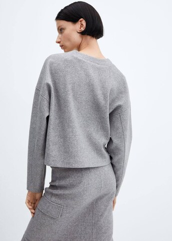 MANGO Sweatshirt 'Max' i grå