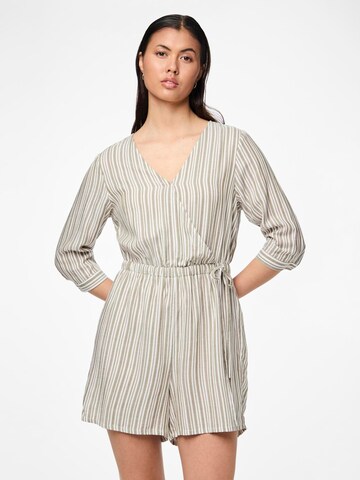 Tuta jumpsuit 'ALVINA' di PIECES in verde: frontale