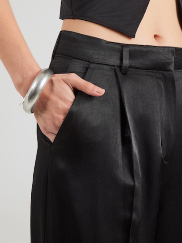 Monki Wide leg Pleat-Front Pants in Black
