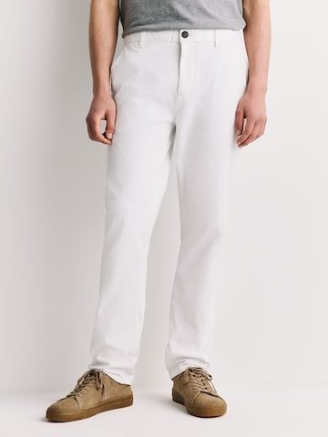 Next Slimfit Hose in Weiß: Vorderseite