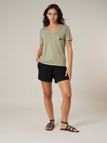 T-shirt 'Kellie' Deeluxe en vert