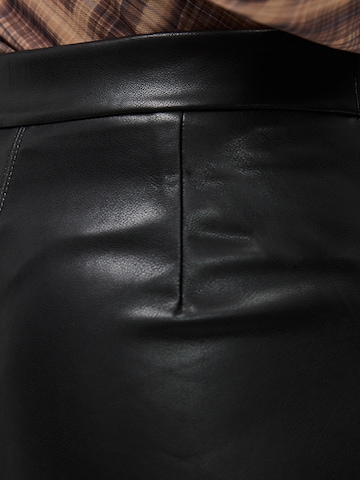 Gina Tricot Φούστα σε μαύρο