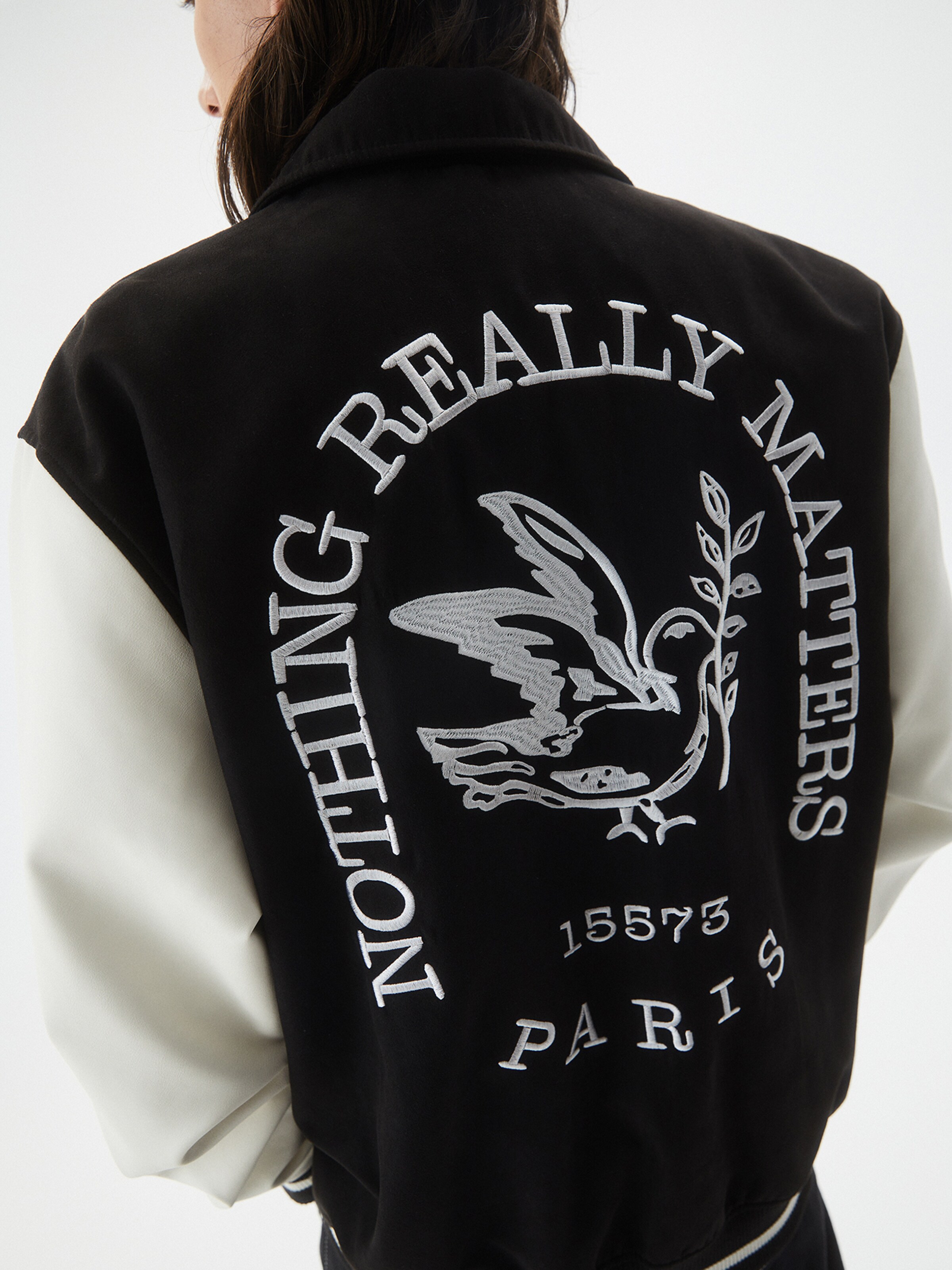 Veste noir pull and bear hotsell