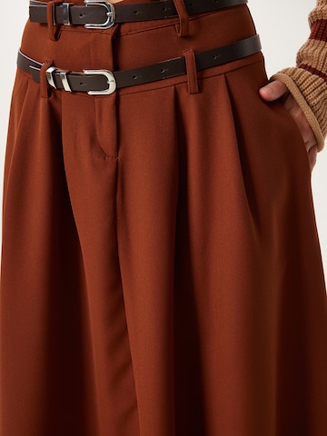 Happiness İstanbul Rock in Braun