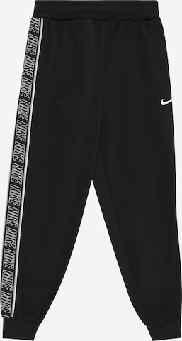juoda Nike Sportswear Siaurėjantis Kelnės: priekis