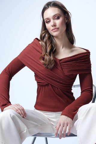 Trend Alaçatı Stili - Camiseta en rojo: frente