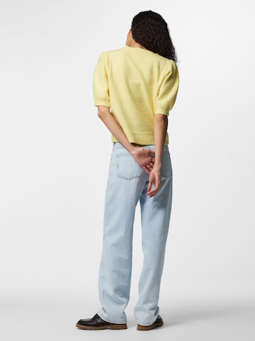 T-shirt 'ALYX ' PIECES en jaune