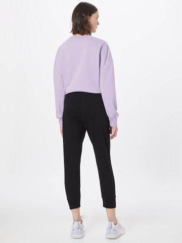 DKNY Performance Tapered Sporthose in Schwarz