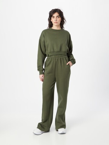 Nasty Gal Joggingpak in Groen: voorkant