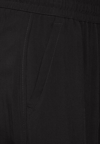 STREET ONE Loosefit Hose 'Emee' in Schwarz