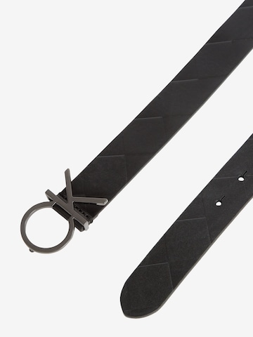 Cintura 'Re-Lock' di Calvin Klein in nero