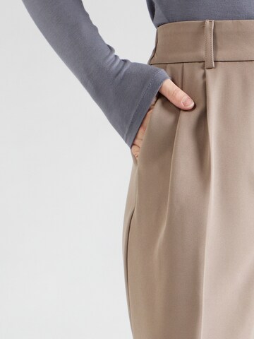 ONLY Regular Pleat-Front Pants 'LANA-BERRY' in Brown
