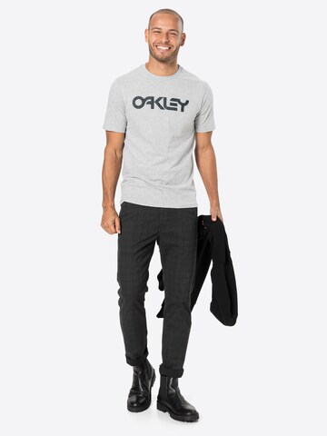 OAKLEY - Ajuste regular Camiseta funcional 'Mark II' en gris