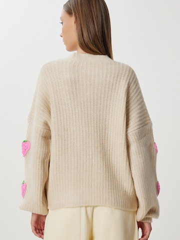 Happiness İstanbul Strickjacke in Beige