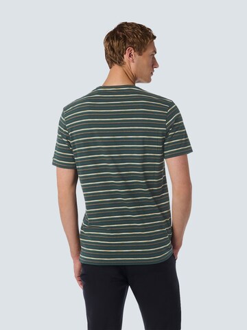 No Excess T-Shirt in Grün