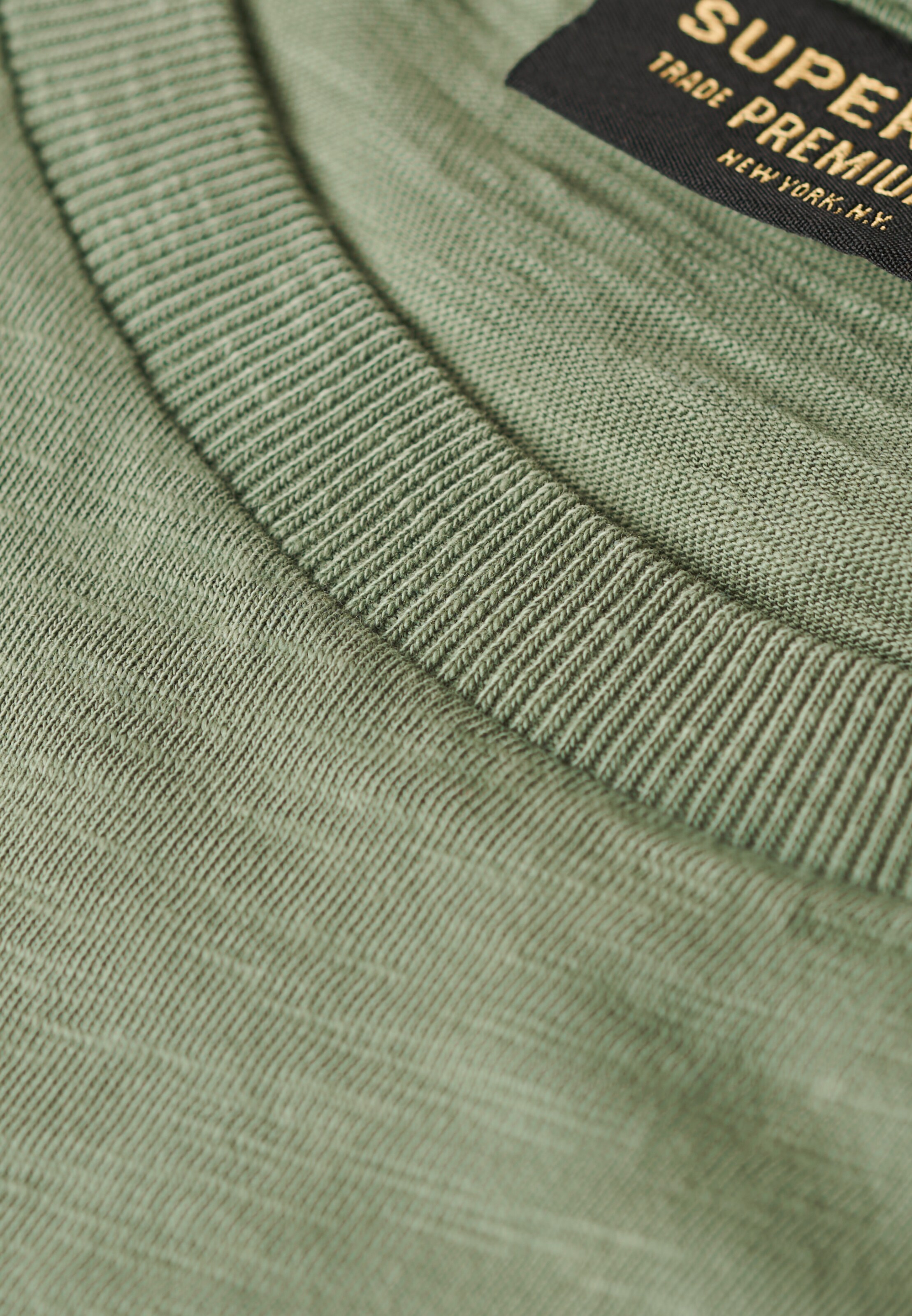 Tricou de la Superdry pe verde